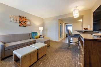 Suite, 1 Bedroom, Kitchen (2 Double Beds)