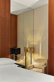 Room, 1 King Bed