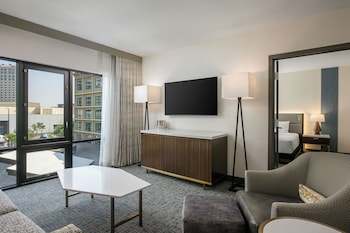 Capitol Parlor Suite