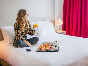 Superior Room, 1 King Bed with Sofa bed