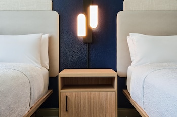 Room, 2 Queen Beds, Microwave