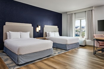 Room, Multiple Beds, Mobility Accessible, Microwave