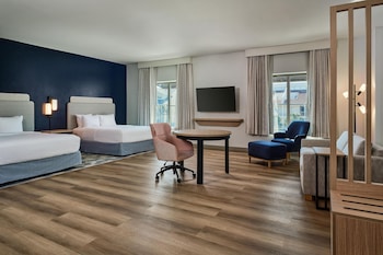Room, Multiple Beds, Mobility Accessible, Microwave
