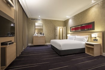 Junior Suite, 1 King Bed, Club Lounge Access