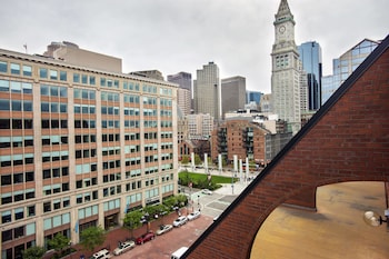 Room, 2 Queen Beds, City View (Hearing Accessible)