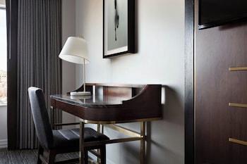 Room, 2 Queen Beds, City View (Hearing Accessible)