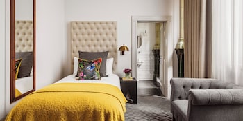Room (Sleeping)