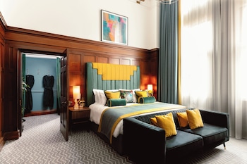 Suite, 1 Twin Bed (No. 51)