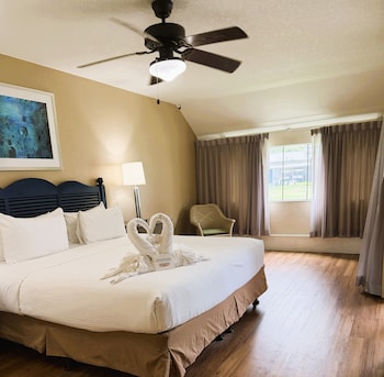 Condo, 2 Bedrooms