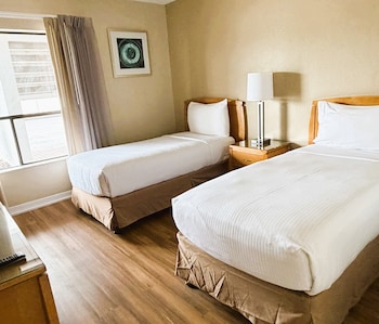 Condo, 2 Bedrooms