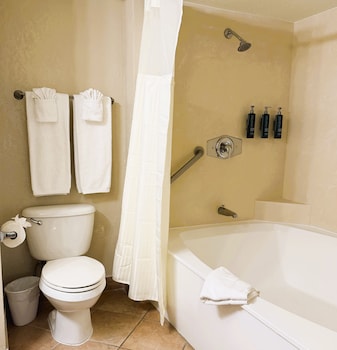Condo, 2 Bedrooms