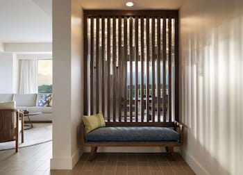 King Oceanfront Vice Presidential Suite