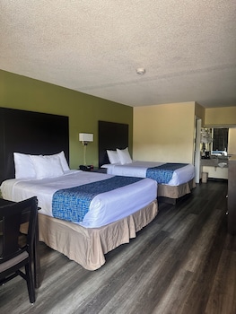 Room, 2 Queen Beds, Non Smoking