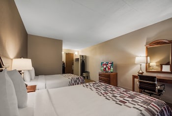 Deluxe Room, 2 Queen Beds, Non Smoking