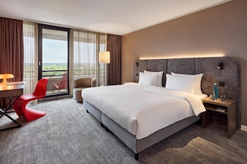 Deluxe Room, 1 King Bed