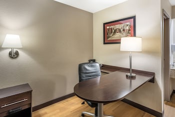 Superior Room, 1 King Bed (Smoke Free)