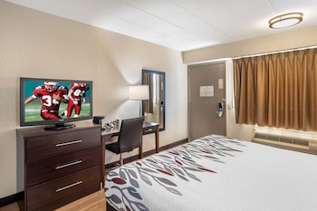 Business Room, 1 King Bed, Accessible (Smoke Free)