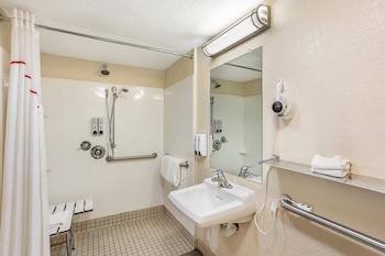 Standard Room, 2 Double Beds, Accessible (Smoke Free)