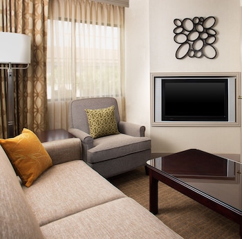 Suite, 1 Bedroom, King Bed & Sofa Bed, Pool View