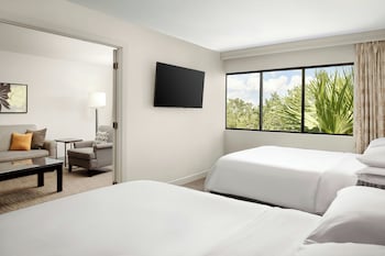 Suite, 1 Bedroom, Two Queen Beds & Sofa Bed