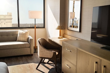Room, 2 Queen Beds, Accessible, Bathtub (Hearing)