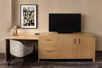 Room, 2 Queen Beds, Microwave