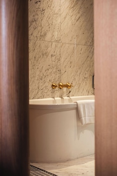 Prestige Room