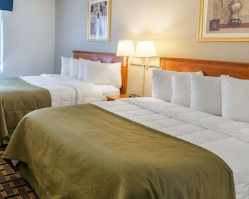 Room, 2 Queen Beds, Non Smoking