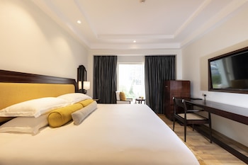 Luxury Room, 1 King Bed, City View
