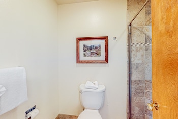 Condo, 2 Bedrooms (Deluxe)