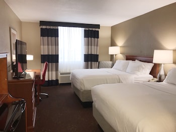Standard Room, 2 Double Beds, Accessible Bathtub (Mobility)