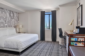 Deluxe Room, 1 King Bed
