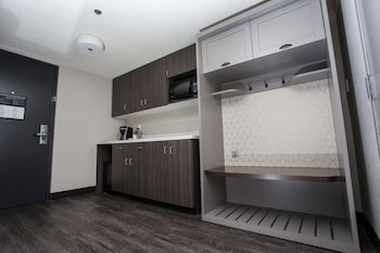 Premium Room, 1 King Bed