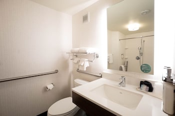 Standard Room, 1 Queen Bed, Accessible (Communications)