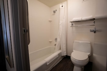 Premium Room, 1 King Bed, Accessible (Communications)