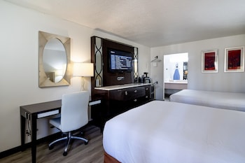 Room, 2 Queen Beds, Accessible, Non Smoking (Mobility Accessible)