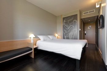Standard Room, 2 Twin Beds