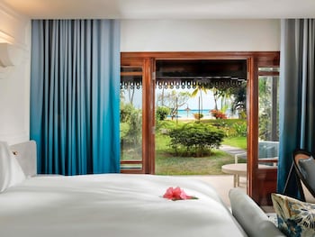 Room, 1 King Bed, Ocean View (Magnifique - Balcony or Terrace)