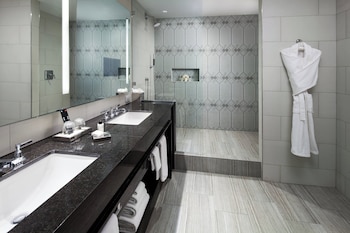 Suite, 2 Queen Beds