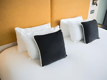 Deluxe Room, 1 Double Bed, Park View