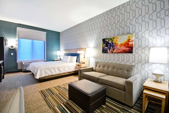Studio, 1 King Bed, Accessible, Non Smoking (Hearing)