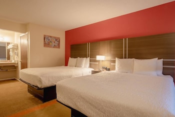 Room, 2 Queen Beds, Accessible, Non Smoking