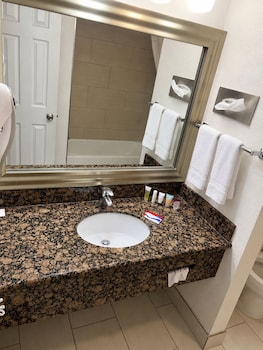 Room, 2 Queen Beds, Hearing Accessible, Non Smoking