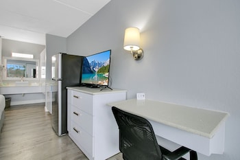 Superior Room, 2 Queen Beds, Non Smoking, Kitchenette