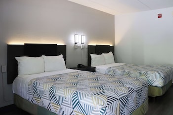 Standard Room, 2 Double Beds, Non Smoking