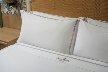 Classic Room, 1 King Bed