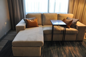 Room, 1 King Bed (Mobility Accessible, Roll-In Shower)