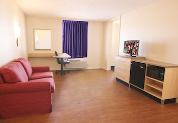 Standard Suite, 1 King Bed, Non Smoking, Jetted Tub (Two Room)