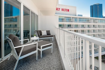 Junior Suite, 1 King Bed with Sofa bed, Balcony