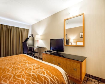 Executive Room, 1 Queen Bed with Sofa bed, Non Smoking (Upper Floor)